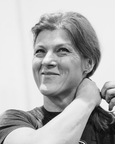 Renata Gecan-Milek, athlète du Powerlifting Club Power Crew, partage un sourire pendant sa préparation au championnat national en décembre 2024 à Virovitica